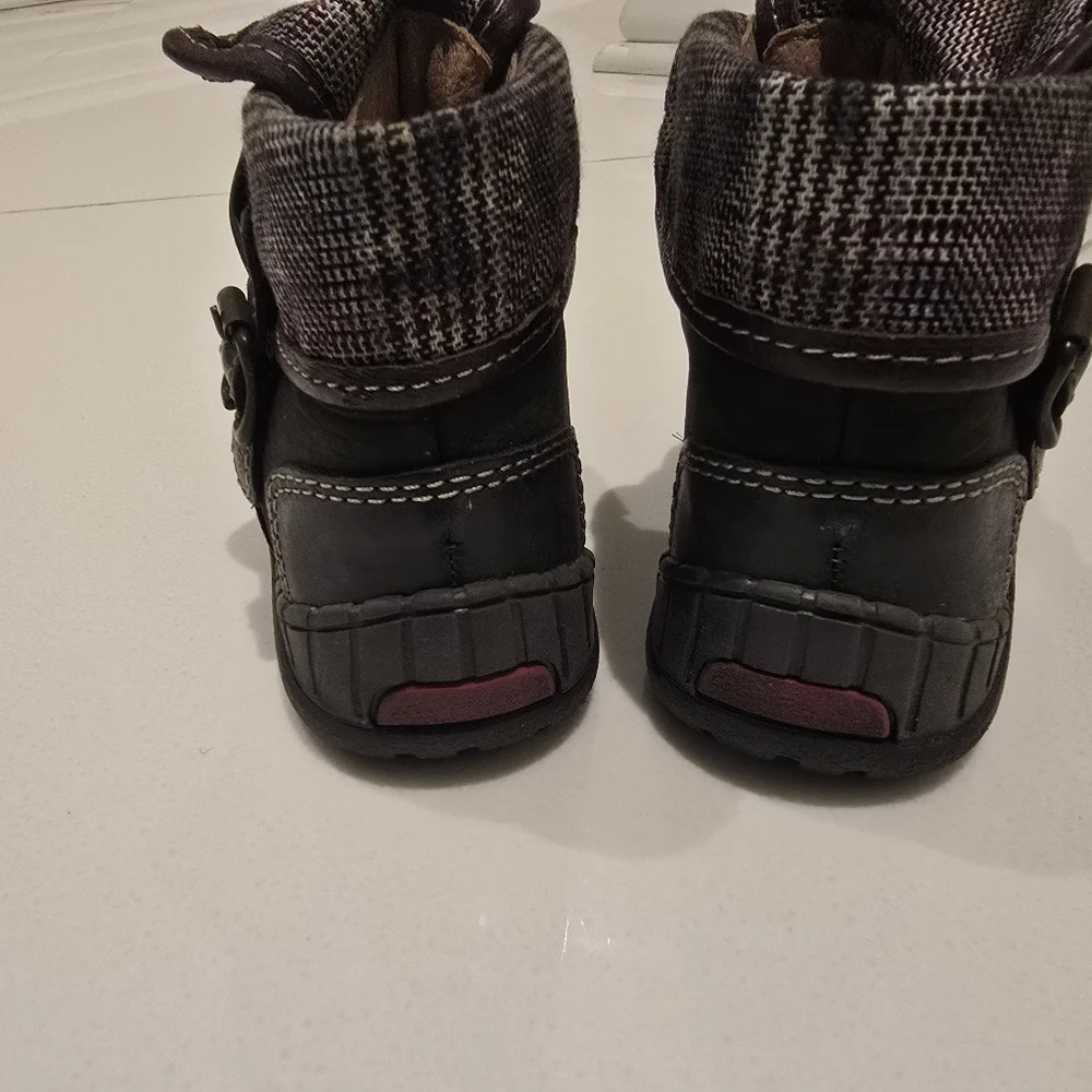 TTY European Designer Boys Boots EUR 26 black brown NEW no box/tag